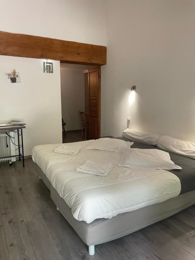 Bed and Breakfast Domaine Les Cascades Ribaute Exterior foto